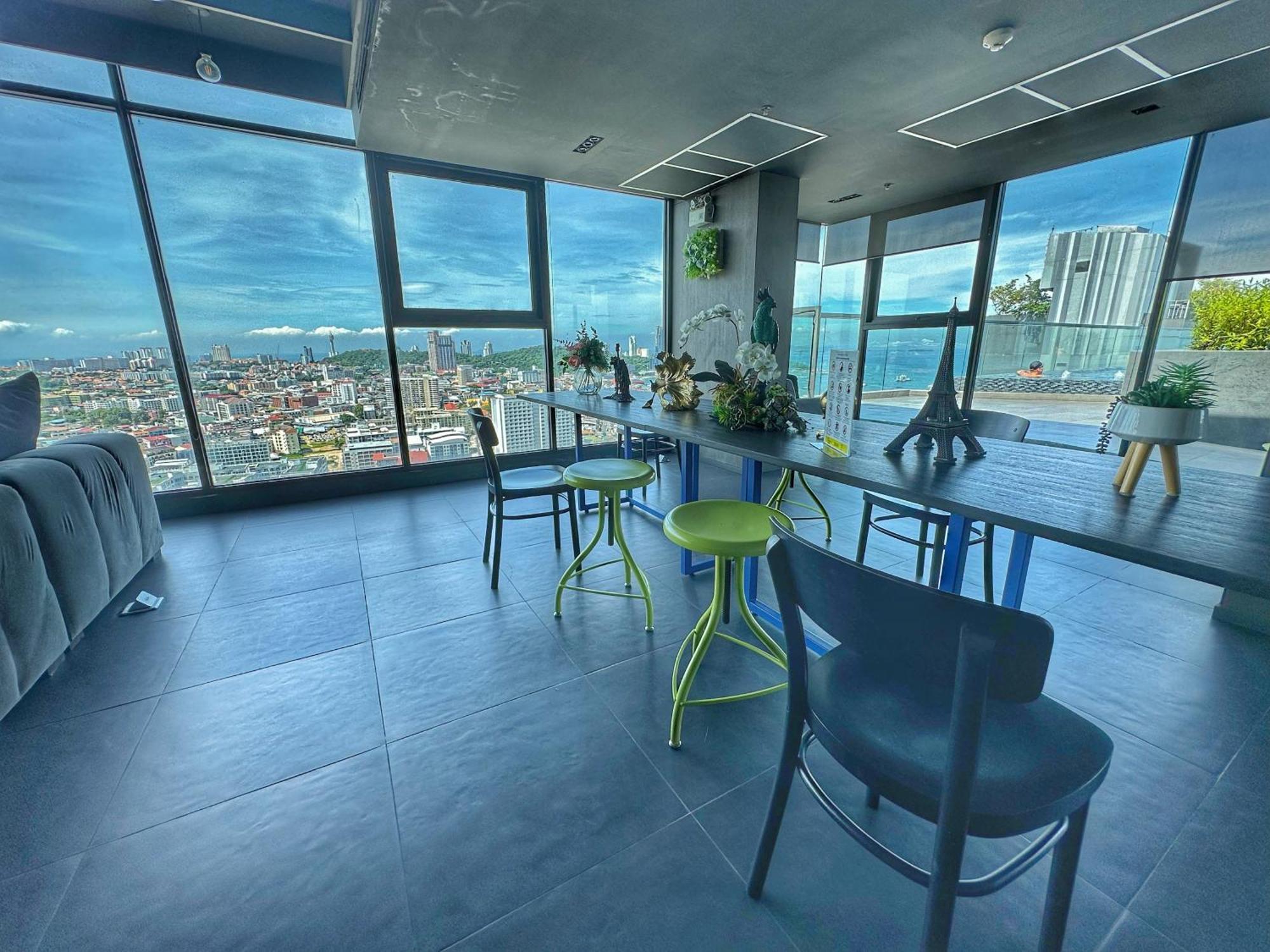 The Base Central Pattaya By Wwc Zewnętrze zdjęcie