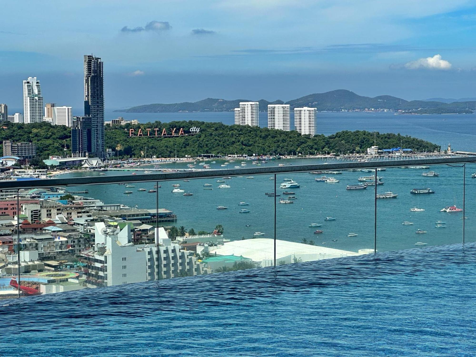 The Base Central Pattaya By Wwc Zewnętrze zdjęcie